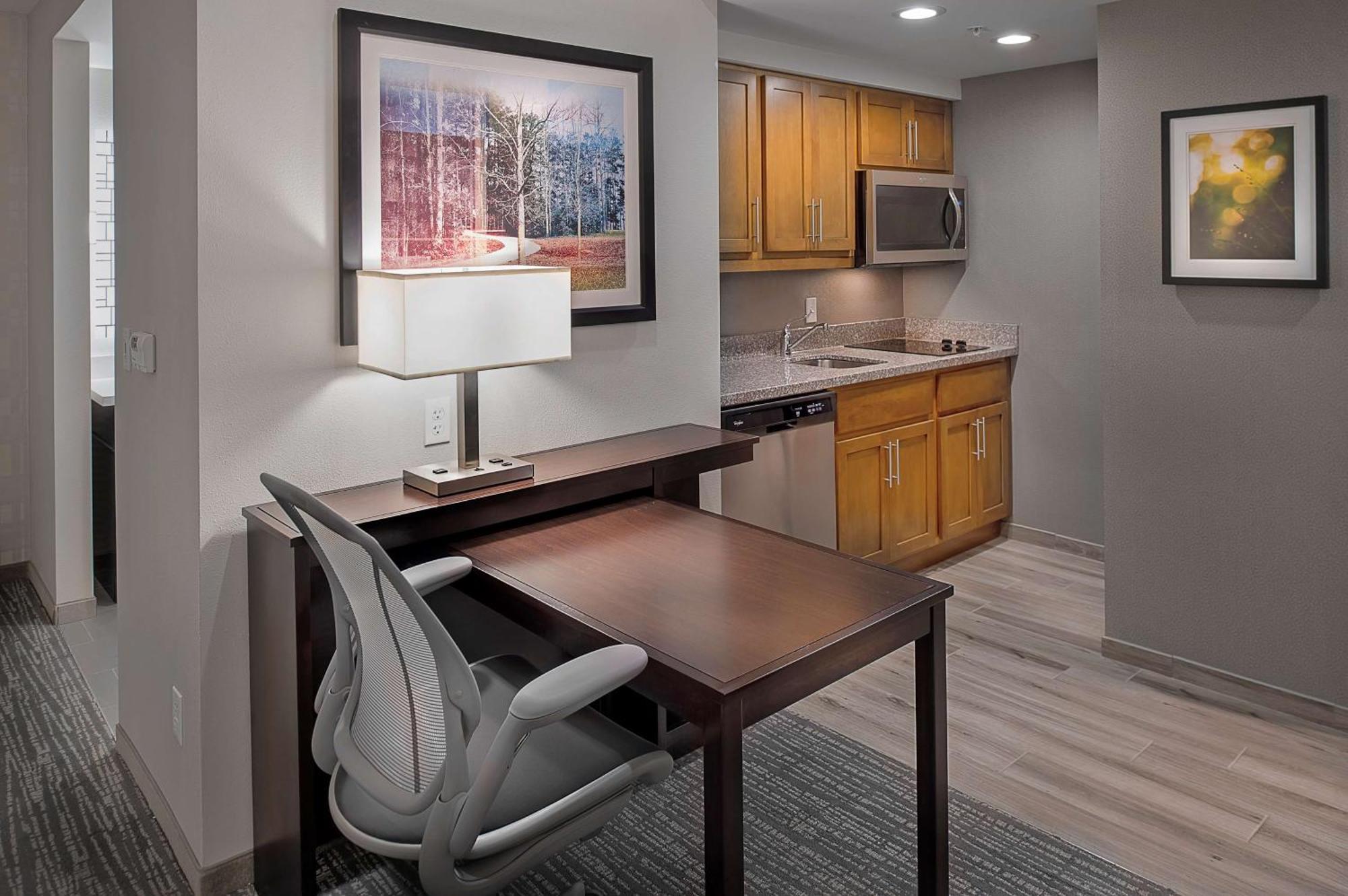 Homewood Suites By Hilton St. Louis Westport Maryland Heights Bagian luar foto